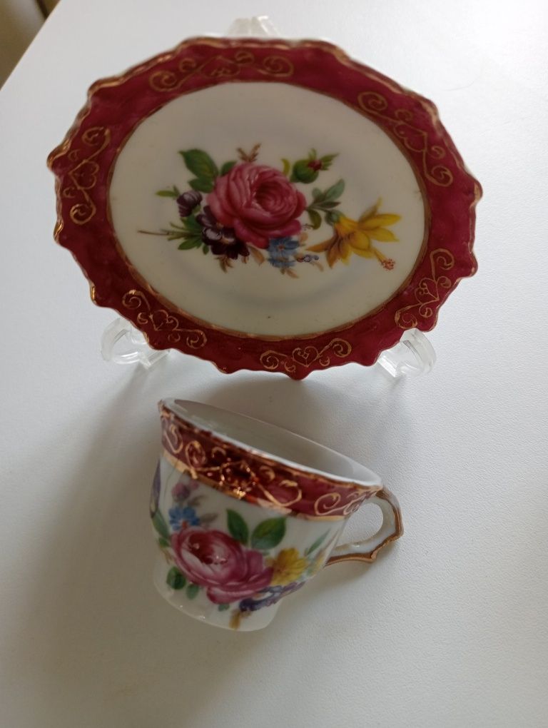 Conjuntos de prato e pires decorativos
