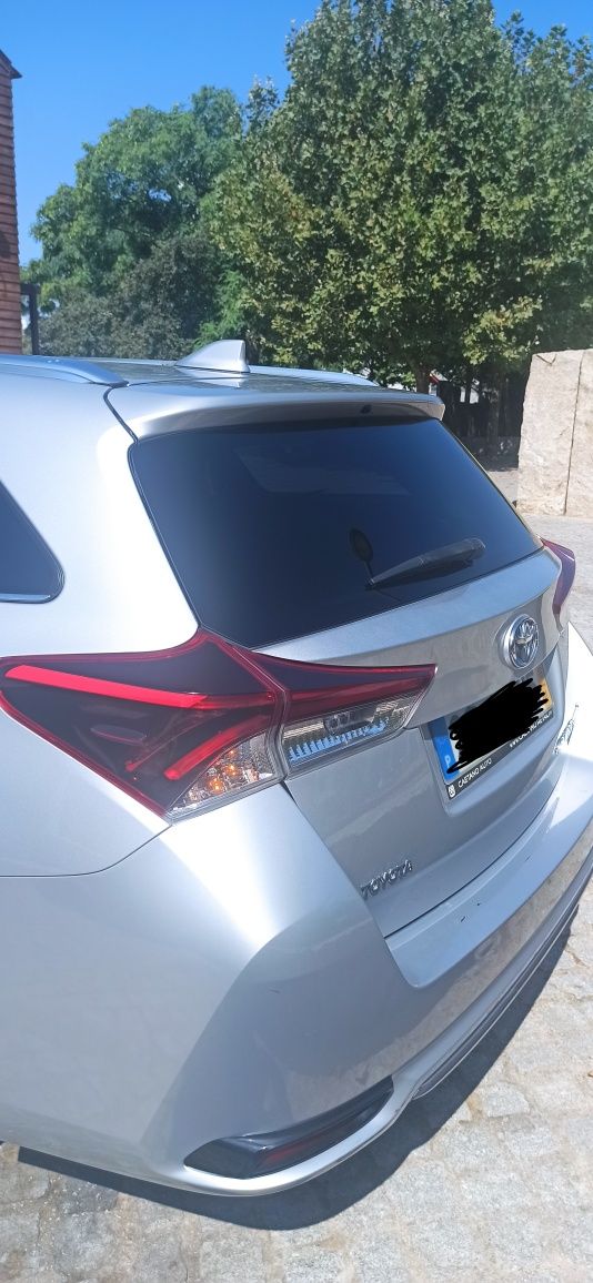 Toyota Auris hibrid