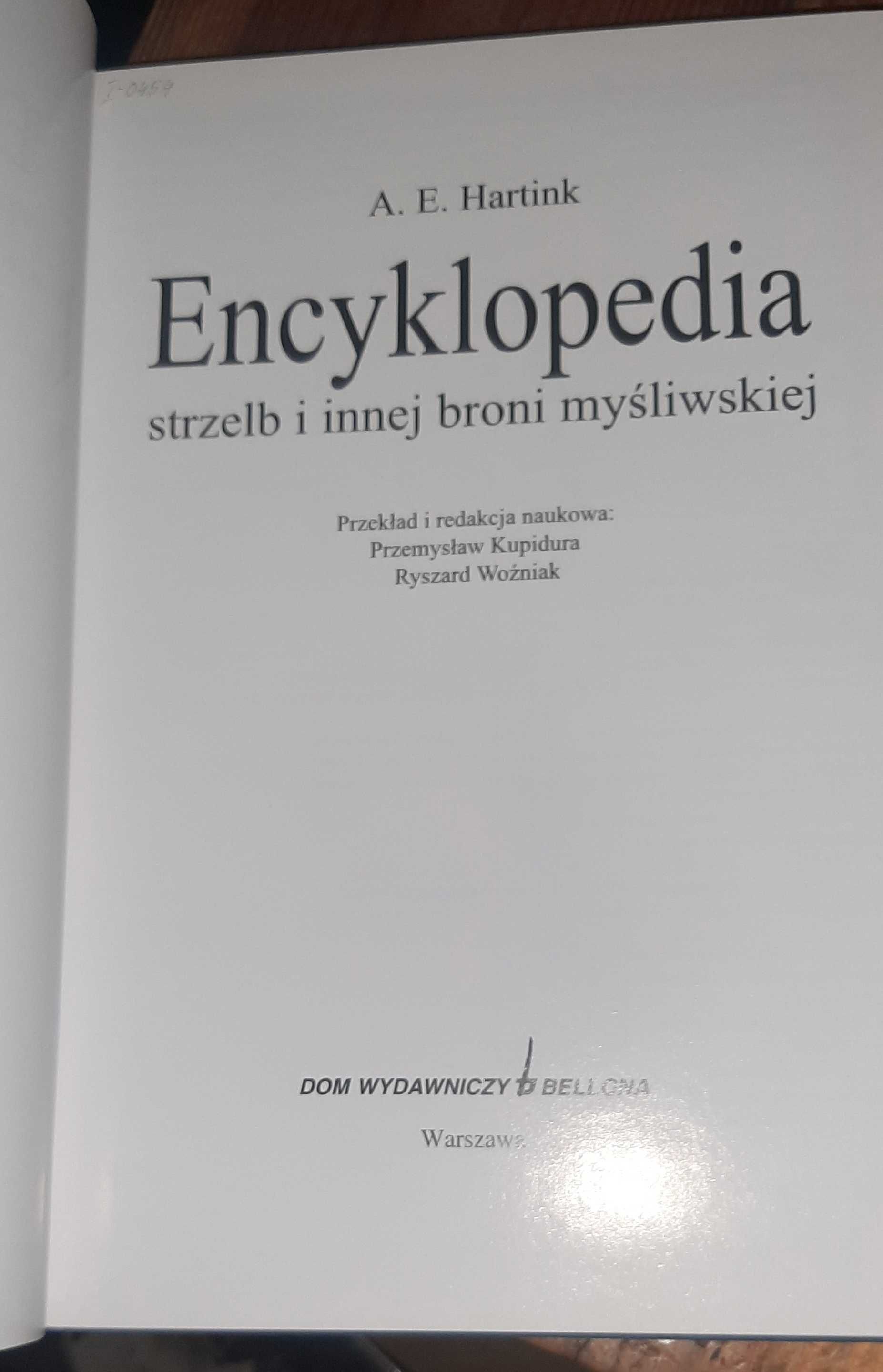 Książka Encyklopedia strzelb i innej broni myśliwskiej