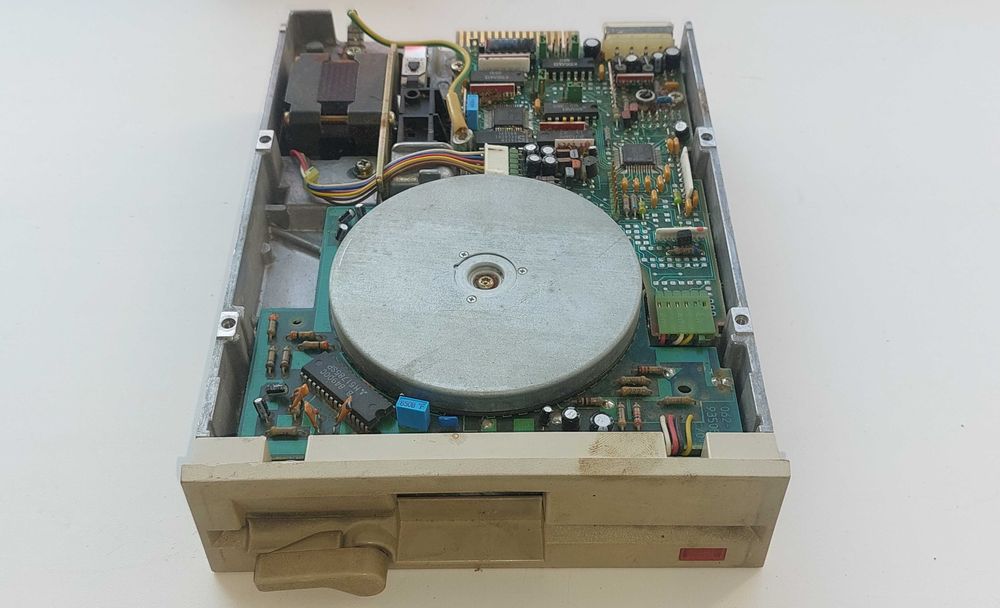 Дисковод  Robotron K 5601/CM 5643