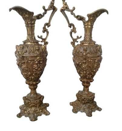 Par de Jarrões em Bronze Artístico – Estilo Gótico – França - 1900's