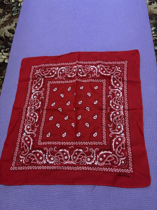 Хустинка червона