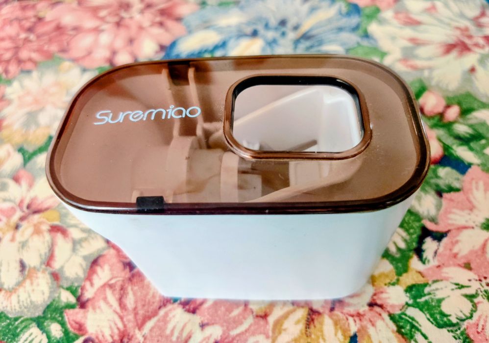 Dozownik do pasty do zębów