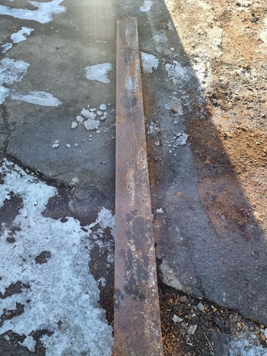 Швеллер 22×8,5 см п-образка товстостінна