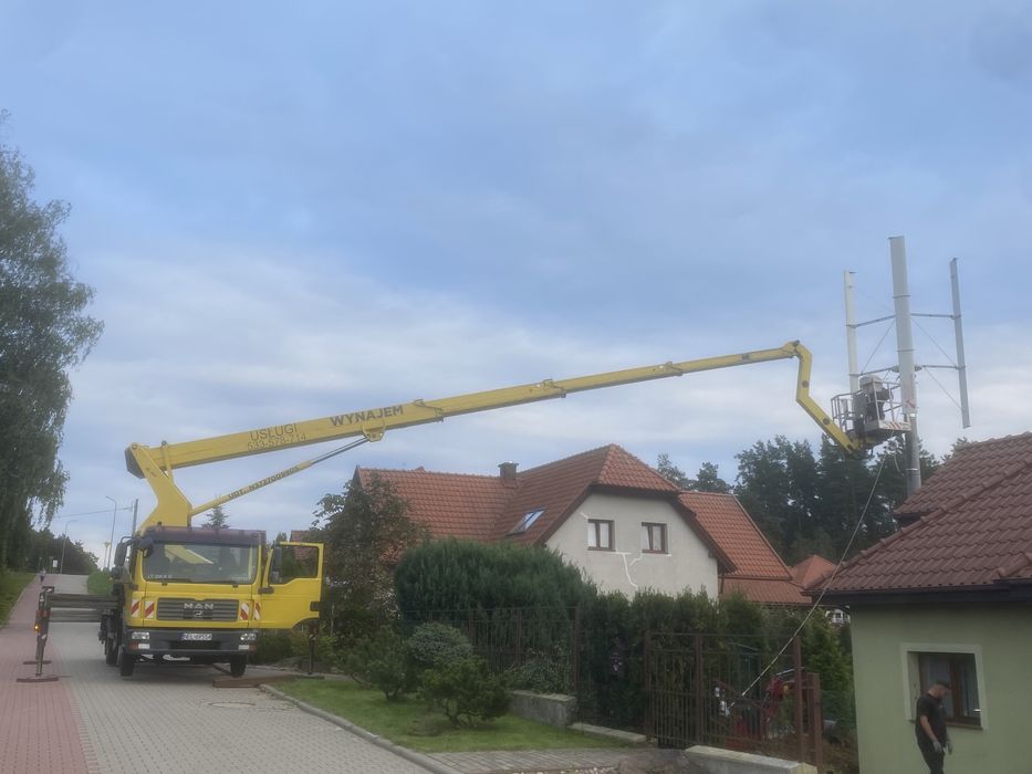 Uslugi podnosnikiem koszowym 30m wzwyzka wycinka drzew i pielegnacja