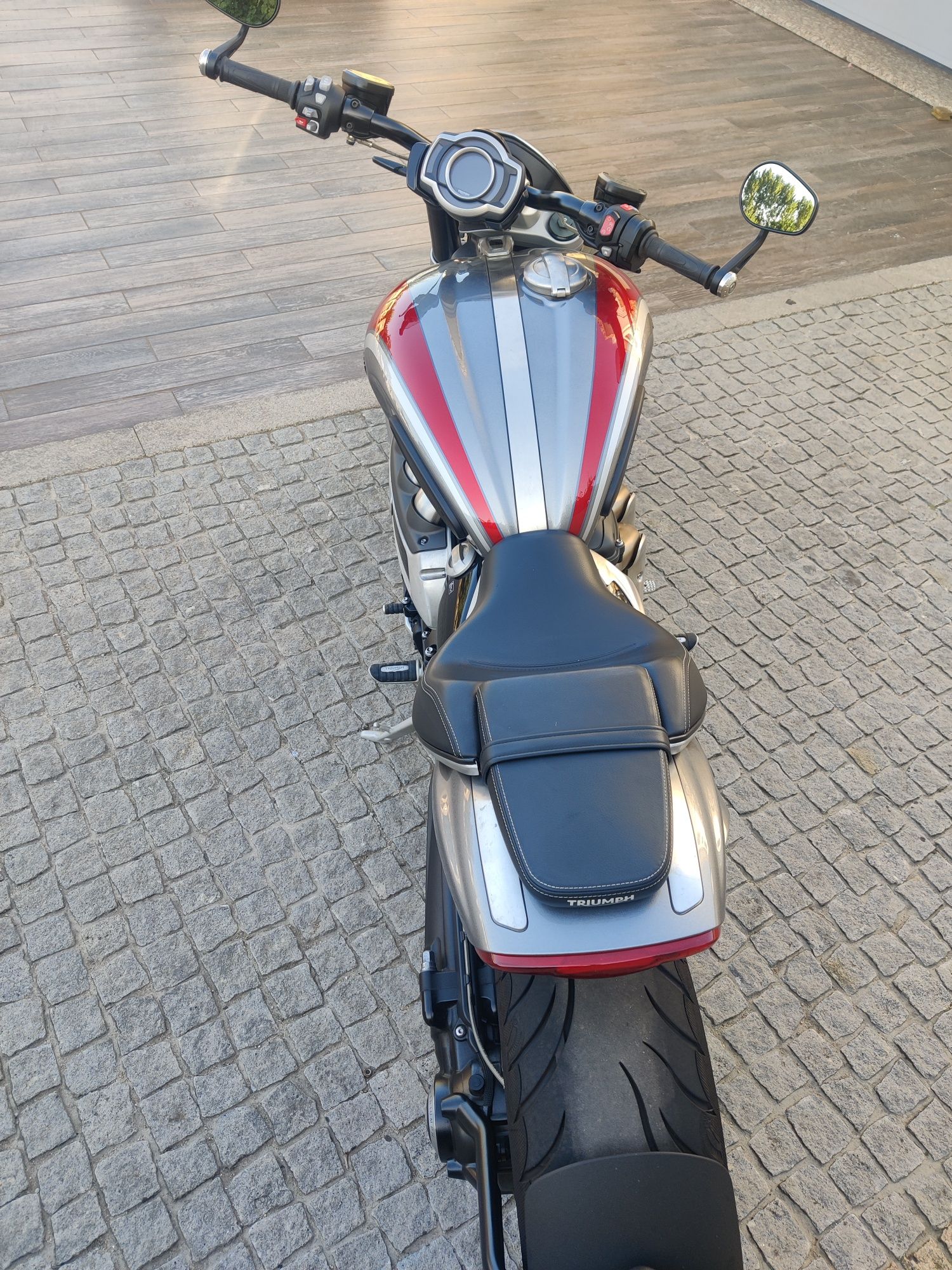 Triumph rocket 3