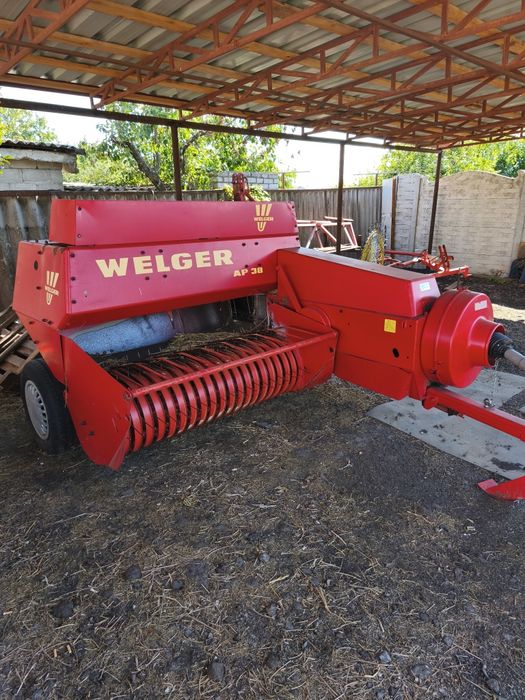 Прес-підбирач welger ap 38