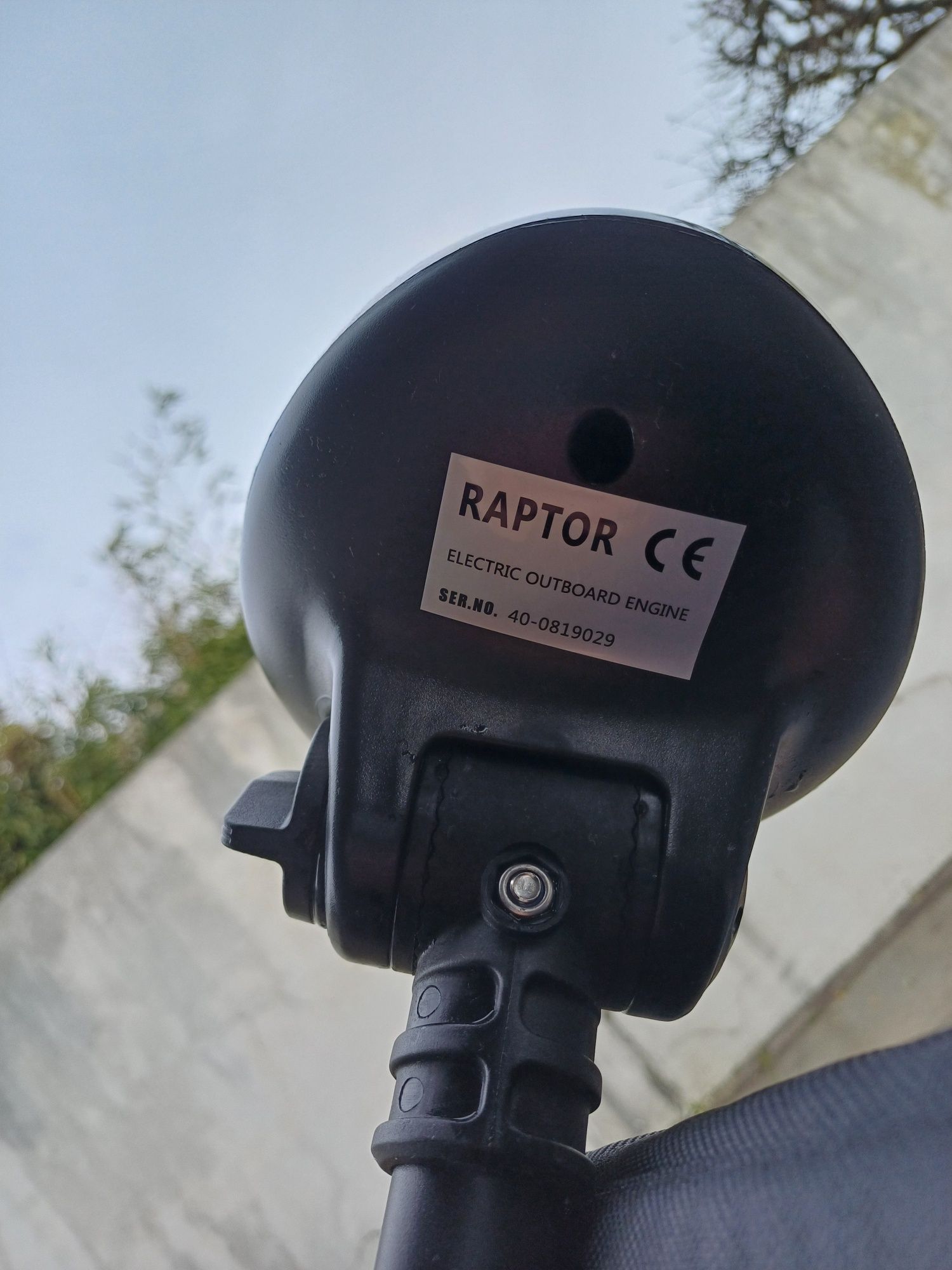 Bateria e motor de pesca. Kayak ja nao esta disponível.