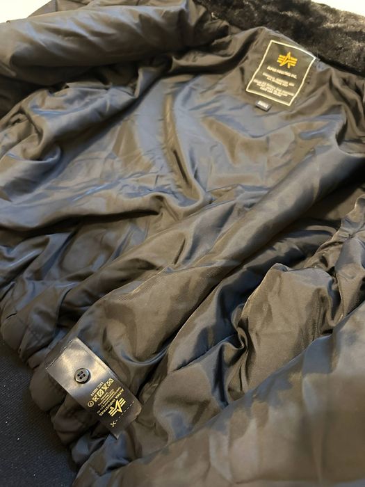 Бомбер Alfa industries чорний зимінй