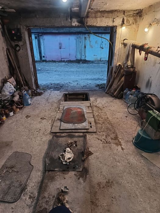 Продам гараж на Баварии ГСК "Ясная поляна"Цена 1500 у.е.