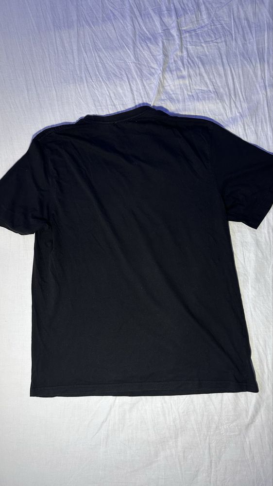 Tshirt preta da zara