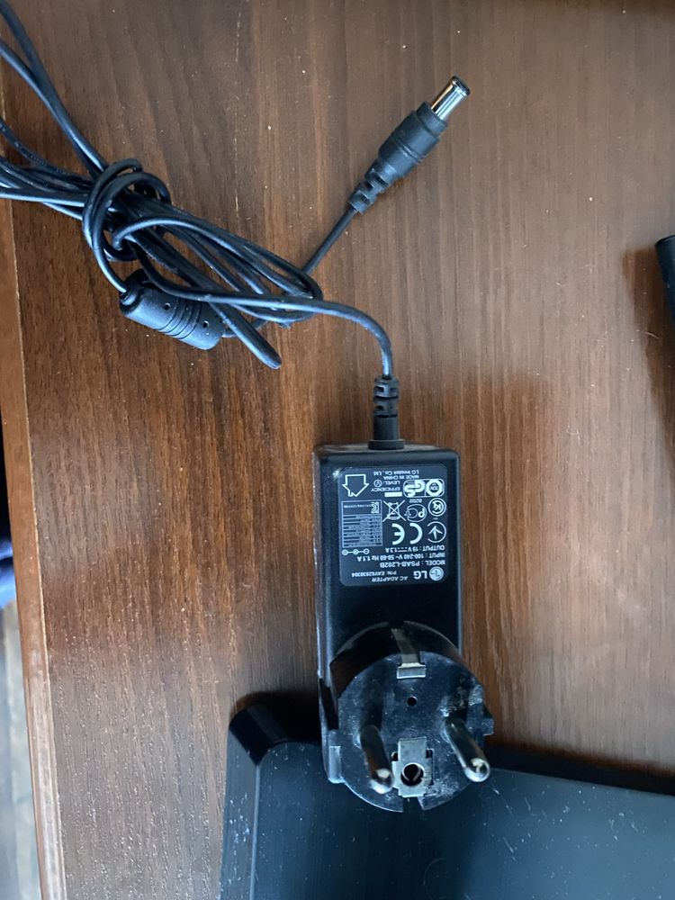 Монитор 19 LG 19EN33S-B