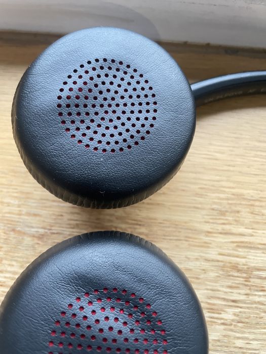 Słuchawki bezprzewodowe Poly Plantronics Voyager Focus B825