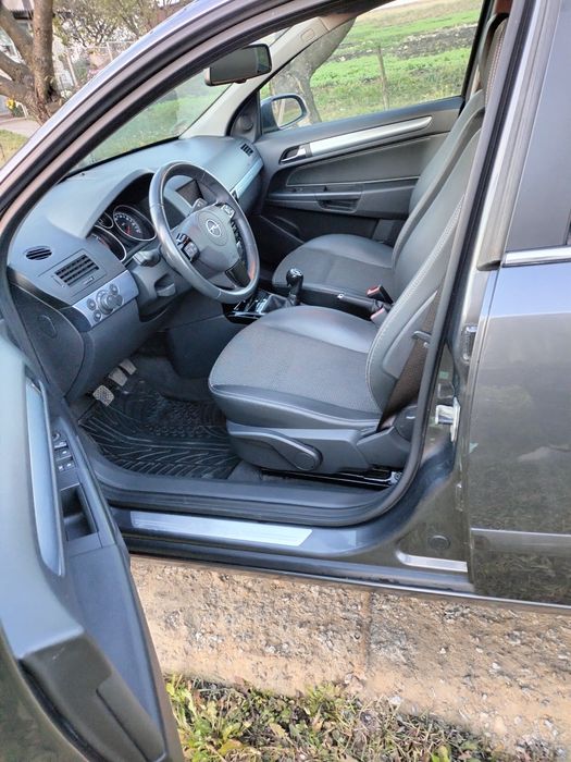 Opel Astra H Cosmo 1.8 бензин, 2009 р. (універсал)