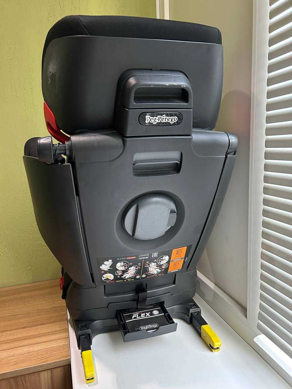 Продам автокрісло 3-12років Peg Perego Viaggio 2-3 Flex + підкладка