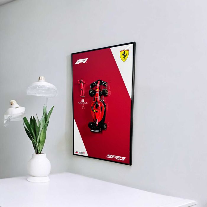 Bburago 50x30 F1 Ferrari SF-23 Масштаб 1/24 #55 Carlos Sainz jr.