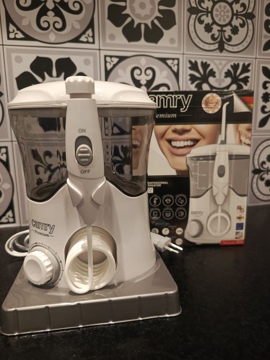 Irygator 7 końcówek, pojemny zbiornik 600 ml