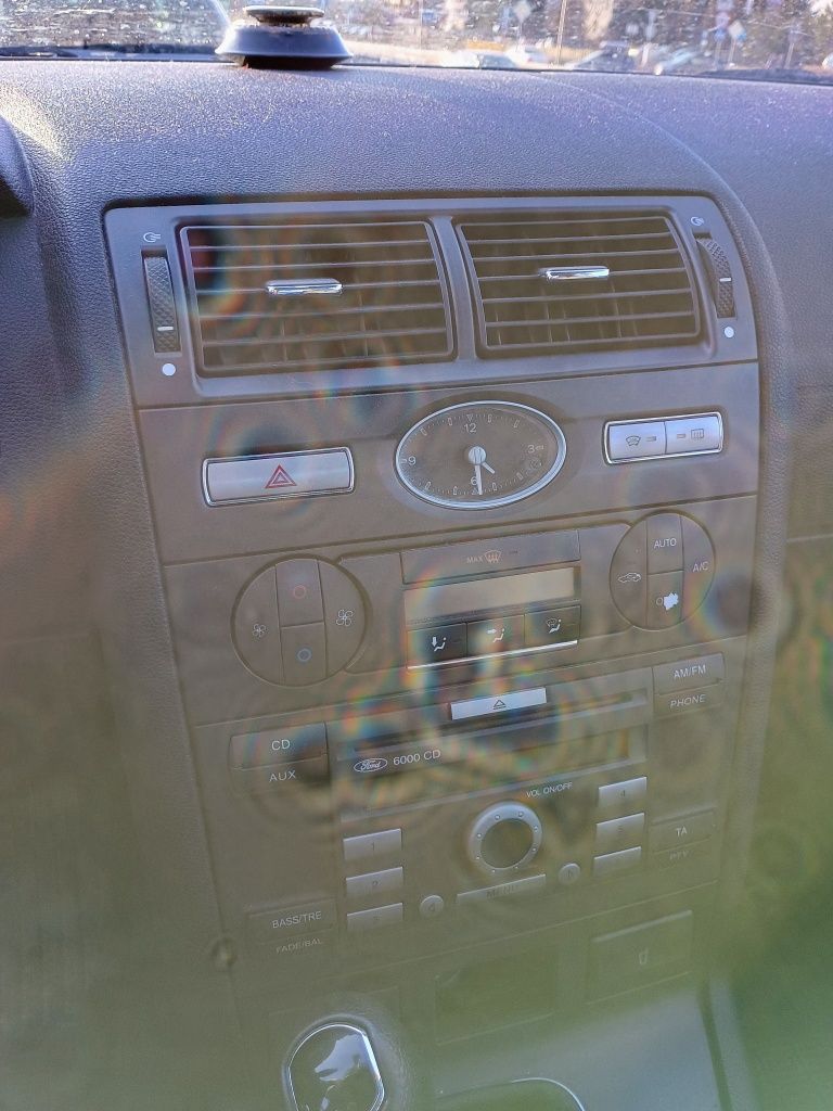 Ford Mondeo MK3 diesel 2,0 l 130 KM