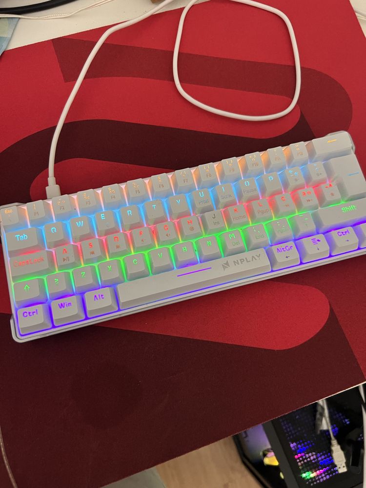 Teclado mecanico 60%
