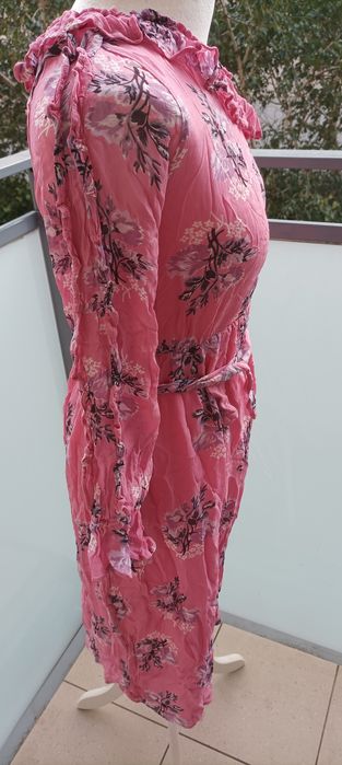 Sukienka różowa w kwiaty na jedno ramię z paskiem r. 36/S Top Shop