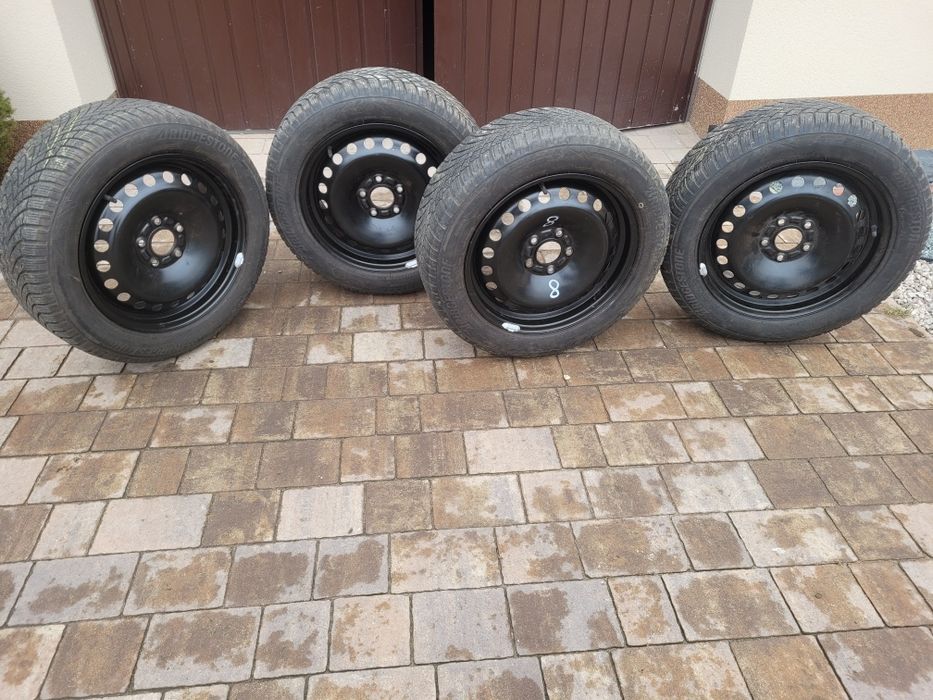 Bridgestone Blizzak LM005 na felgach 16'' do Ford Volvo Land Rover