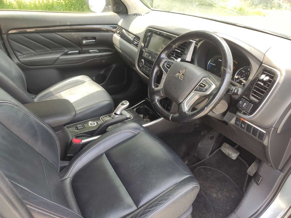 Mitsubishi Outlander Hybrid 2015 LIFT Przód Outlander Anglik Sławsk
