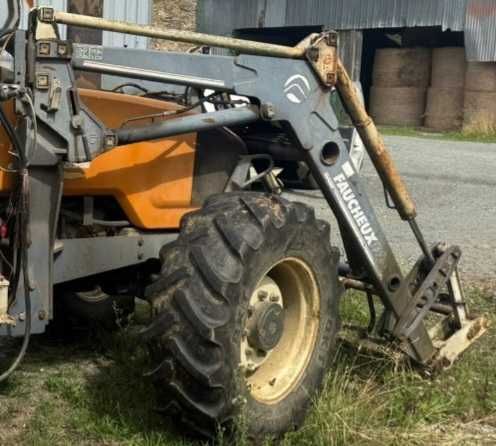Ładowacz tur  Faucheux  Renault Ares . Renault Ceres 85