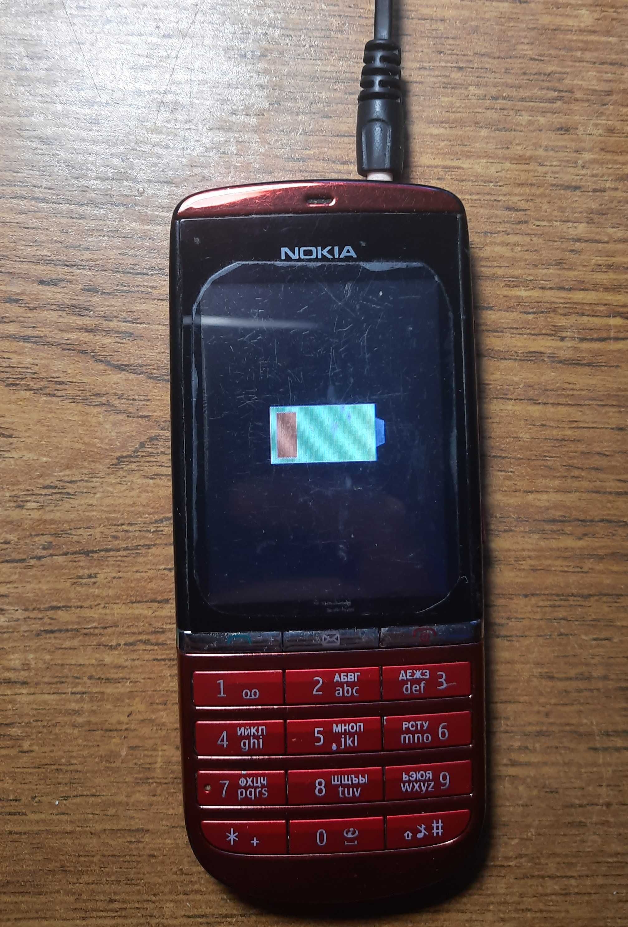 Мобільний телефон Nokia Asha 300