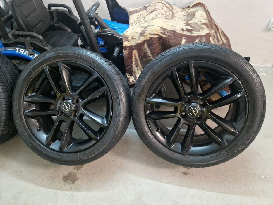 Felgi aluminiowe R17 4x100 Opel Corsa