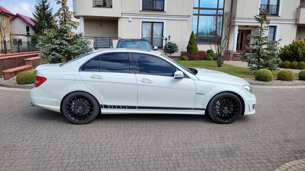 Mercedes-Benz C63 AMG W204