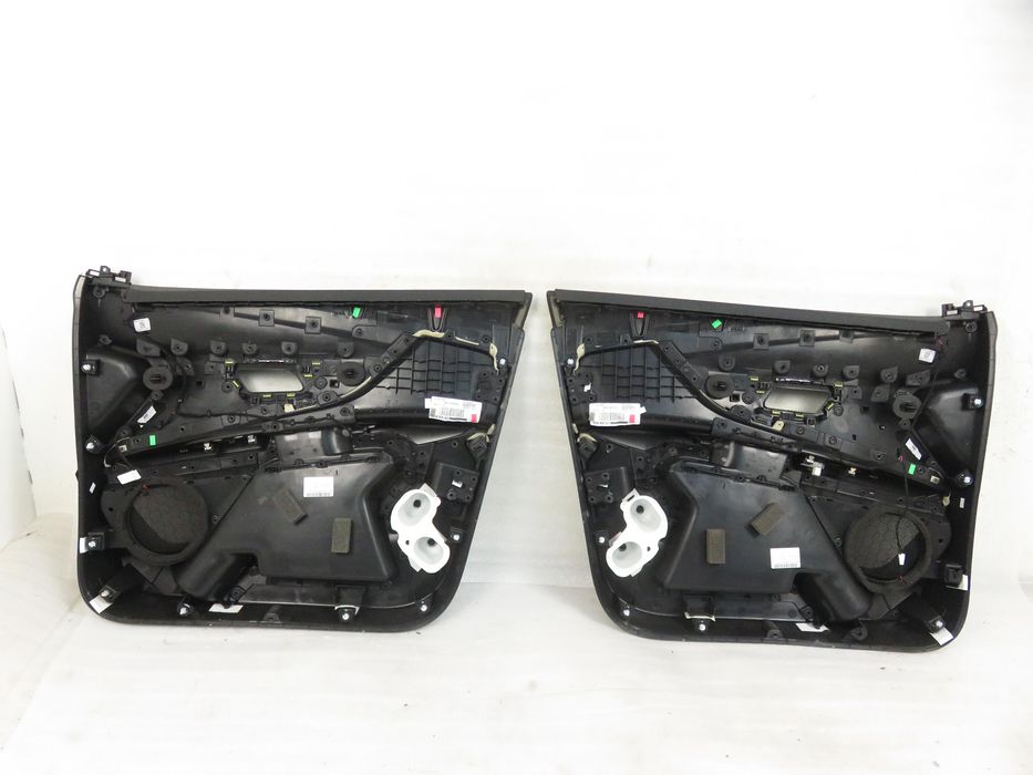 Boczki Komplet Peugeot 5008 II