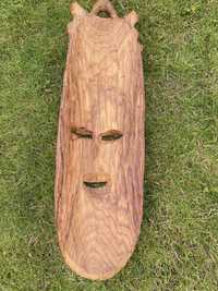 Drewniana maska rzeźba
