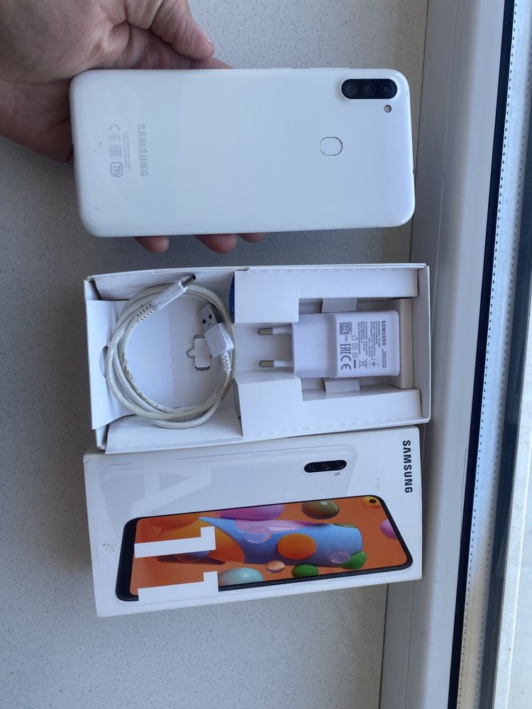 Samsung Galaxy A11/32Gb  полный компклект