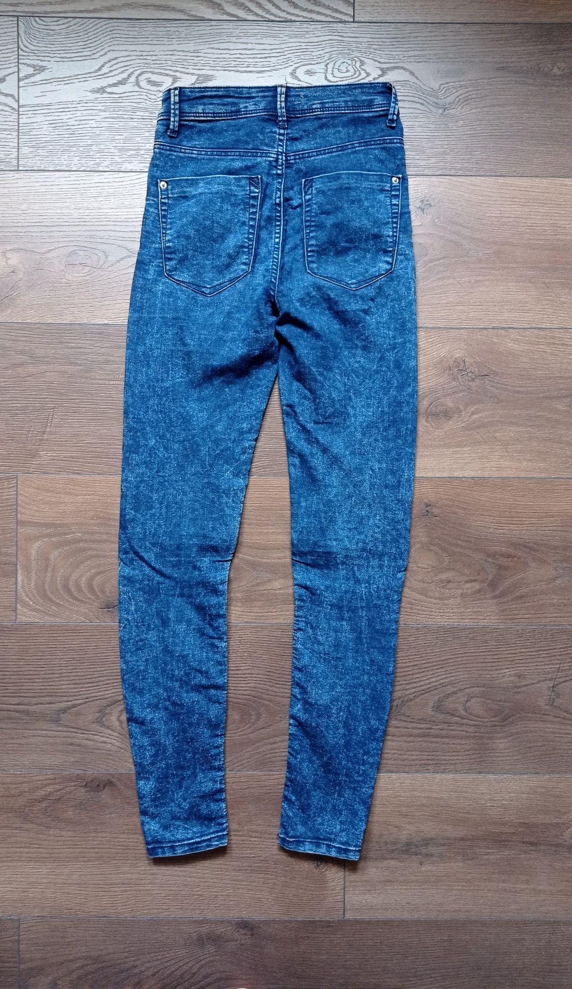 Spodnie jeansowe 32