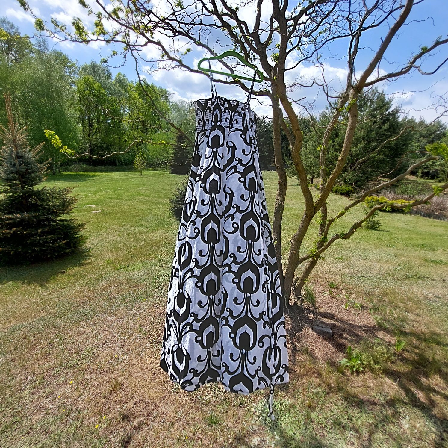 Długa czarno- biała sukienka size 10 (S/M )
