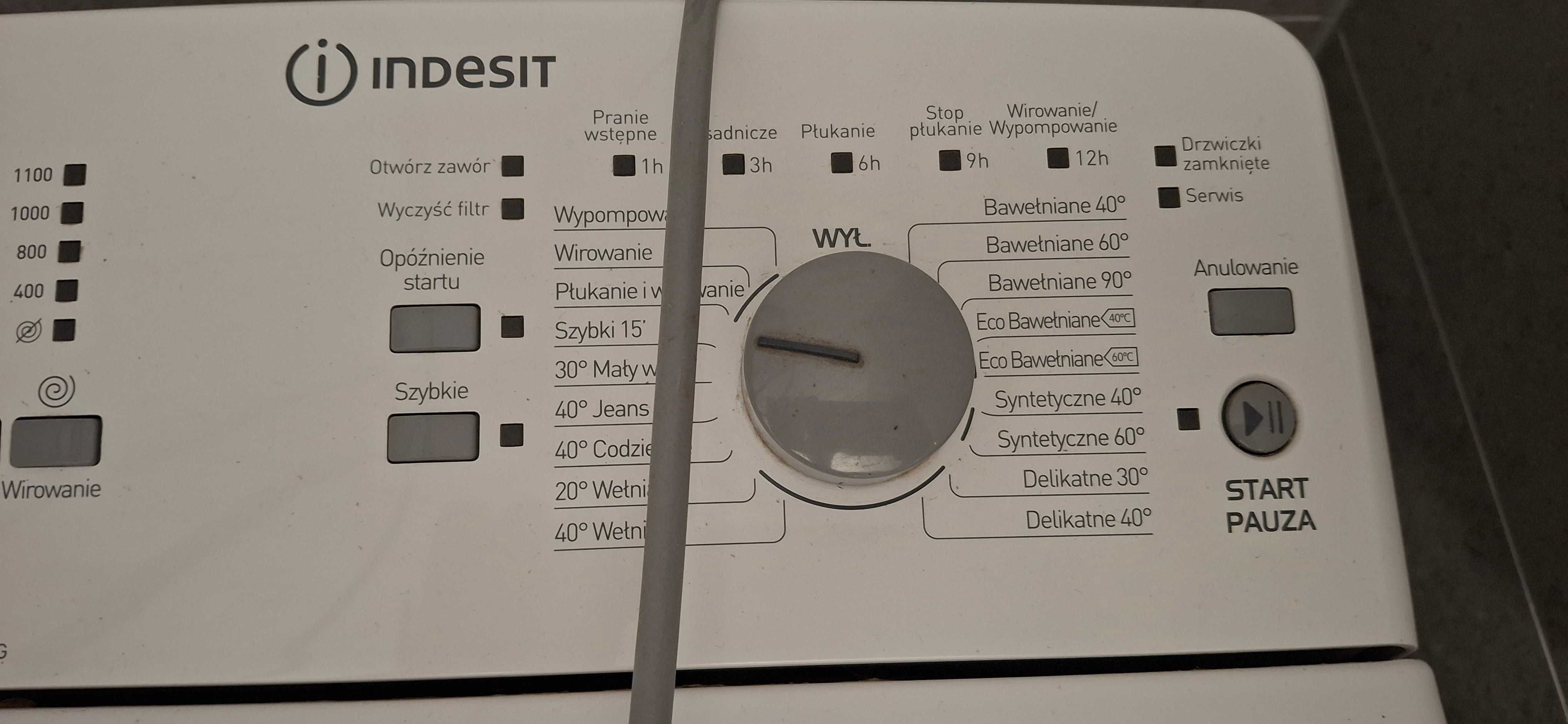Pralka ładowana od góry Indesit: 5.5 kg - ITWA 51152 G uszkodzona