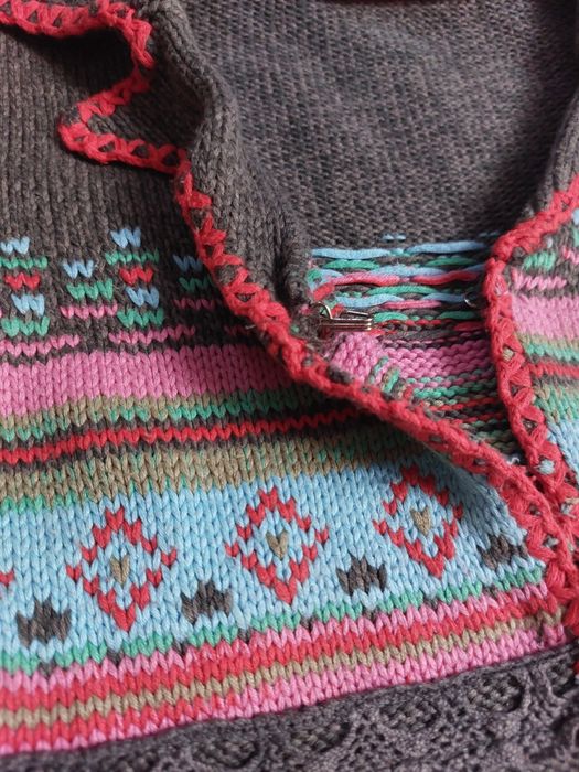 Sweter vintage 128 dla dziewczynki