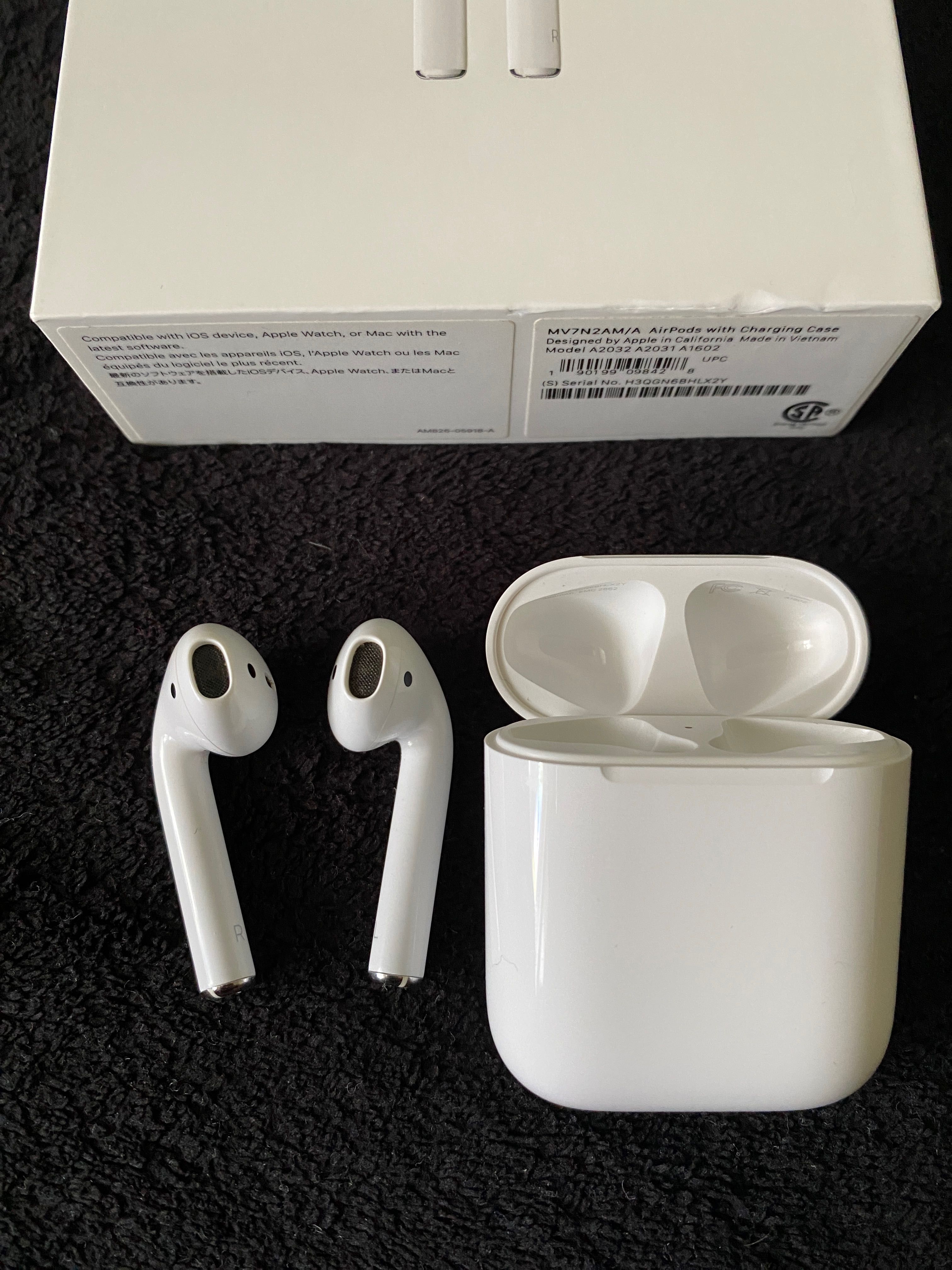 Apple AirPods 2 gen.