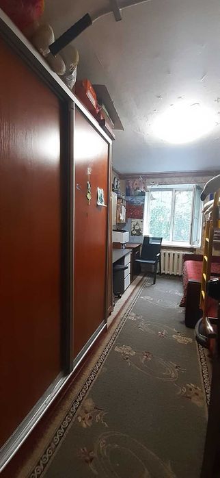 Продається кімната р-н 700 річчя