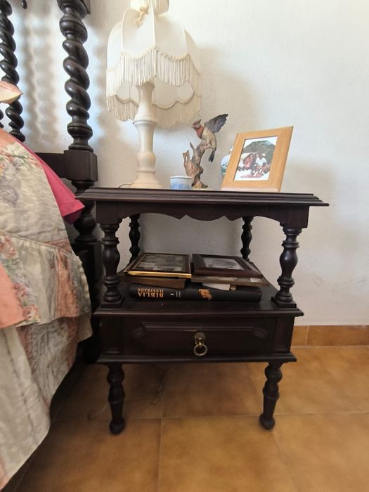 Mobilia de quarto antiga completa