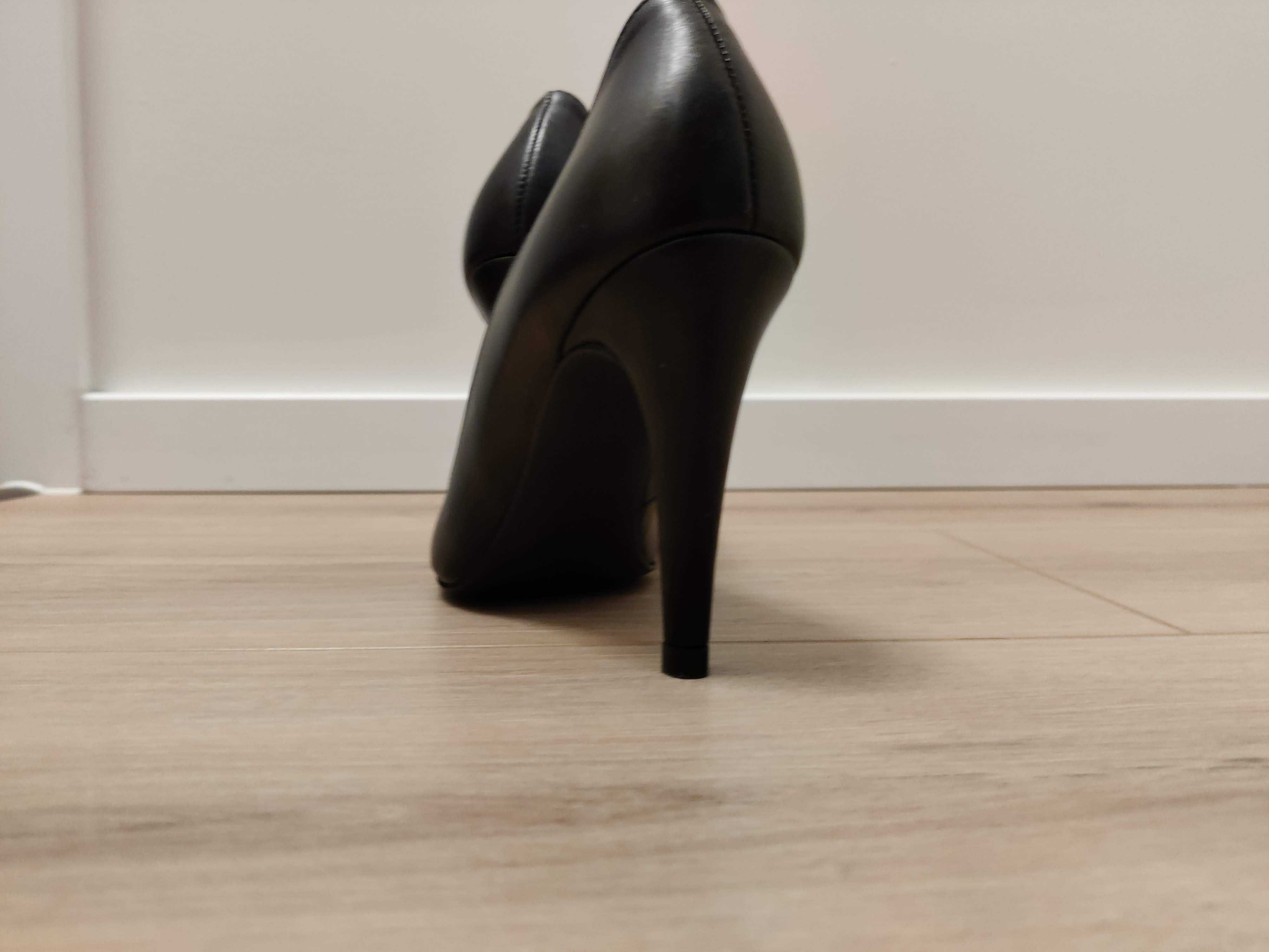 Buty Ryłko Szpilki, obcasy czarne nowe, rozmiar 35