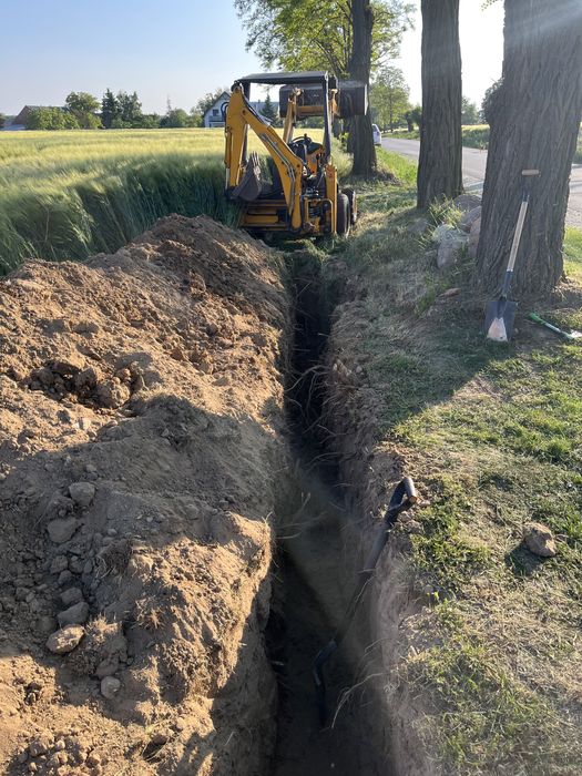 Wynajem minikoparki z operatorem