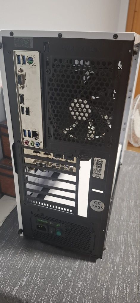 Pc Gamer Ryzen 5 com Monitor (Preço Negociável)