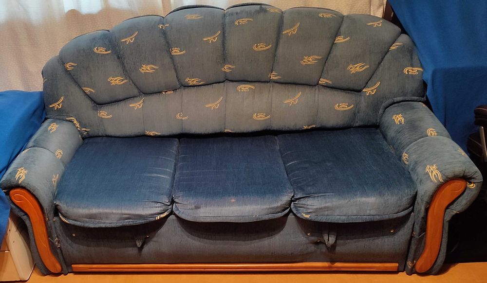 Tani zestaw wypoczynkowy 2+1 sofa i dwa fotele