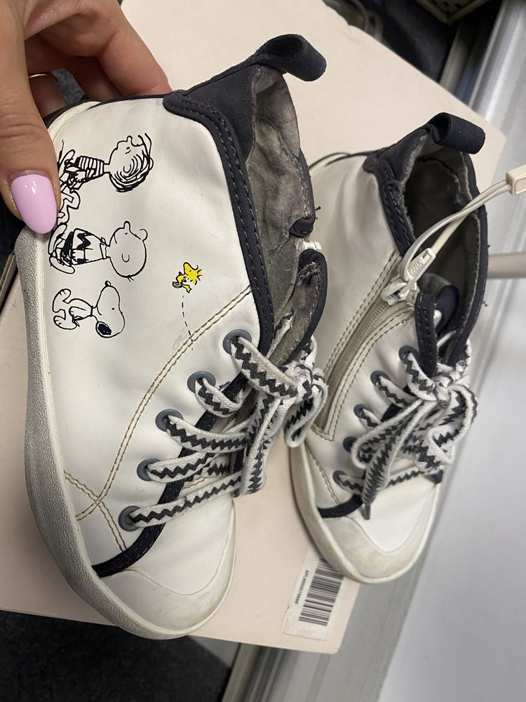 Zara kids biale trampki snoopy za kostke sneakers na zamek 30 31