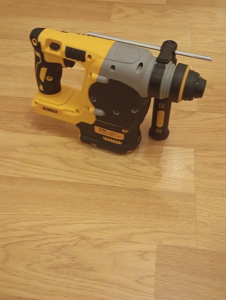 Інструмент під DeWalt акамулятори