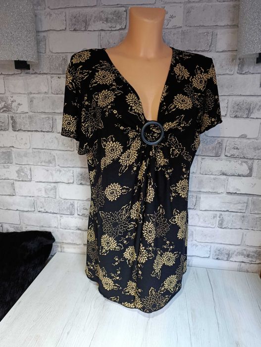 długa bluzka czarna kwiaty 44/46 krótki rękaw rozszerzana luźna tunika
