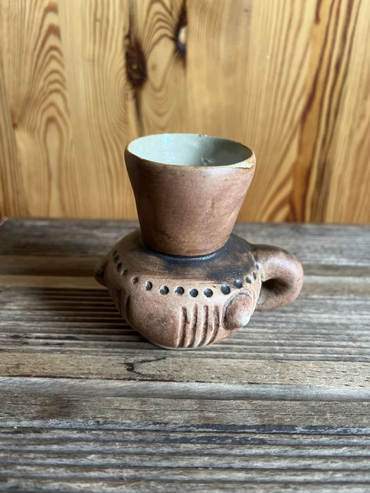 Sprzedam mały ceramiczny dzbanek RZUT Toruń.