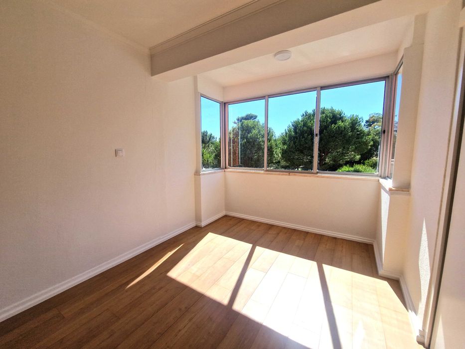 T2+1 São João Estoril