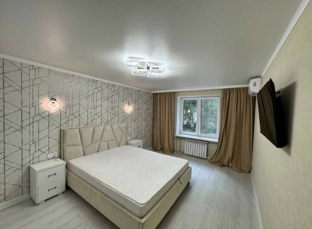 Продам 1 Комн. квартиру на Таирова р-н Сити центра